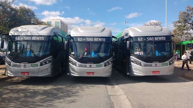 Com estes novos carros, são 30 ônibus articulados para a frota entregues este ano - FÁBIO ROGÉRIO