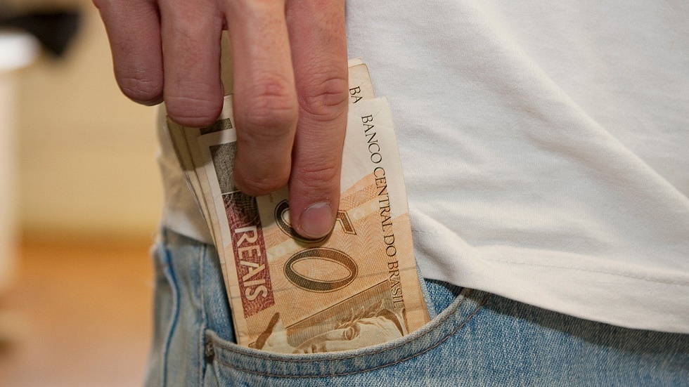 Sem correção do salário mínimo, economia pode ir a R$ 37 bilhões