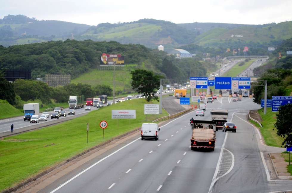 Cerca de 1,89 milhão de veículos devem circular pelas rodovias que ligam a capital paulista ao interior