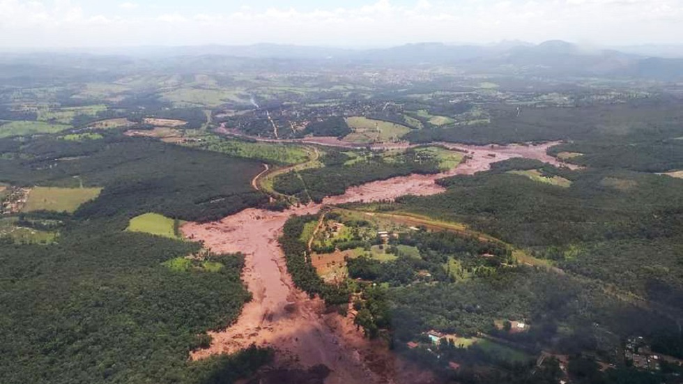 Barragem de rejeitos da Vale se rompeu em Brumadinho, Minas Gerais. Crédito da Foto: Divulgação/Corpo de Bombeiros de MG