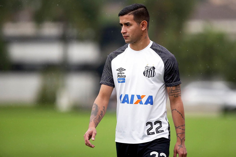 Derlis González, meia do Santos. Crédito da Foto: Pedro Azevedo - Santos FC