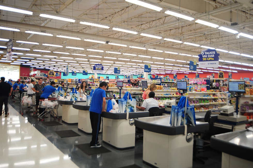 Supermercado Tauste da Zona Norte. Crédito da Foto: Luiz Setti/Arquivo JCS (16/10/2015)