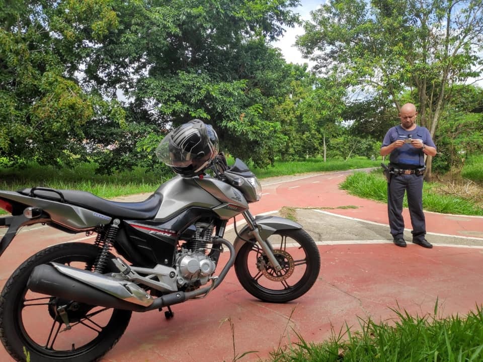 GCM já autuou 12 motociclistas transitando na ciclovia. Crédito da Foto: Divulgação/GCM (11/2/2019)