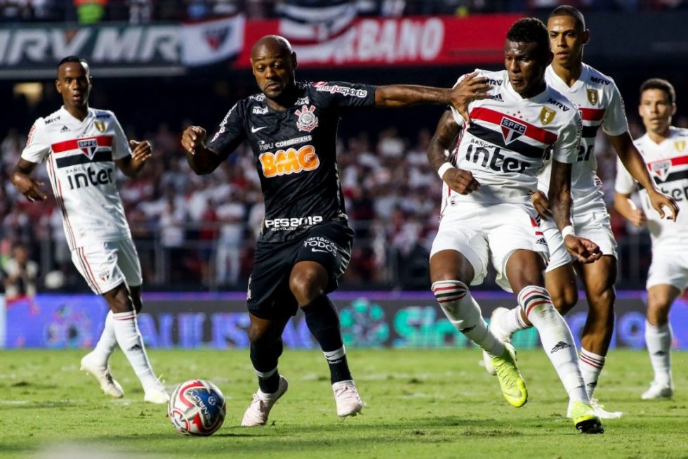 Corinthians segura o São Paulo no Morumbi e decide título em Itaquera