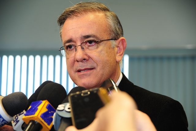 Casa de Papel: Prefeito José Crespo torna-se formalmente investigado