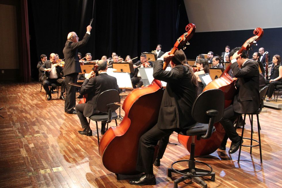 Orquestra e Madrigal se apresentam na Fundec