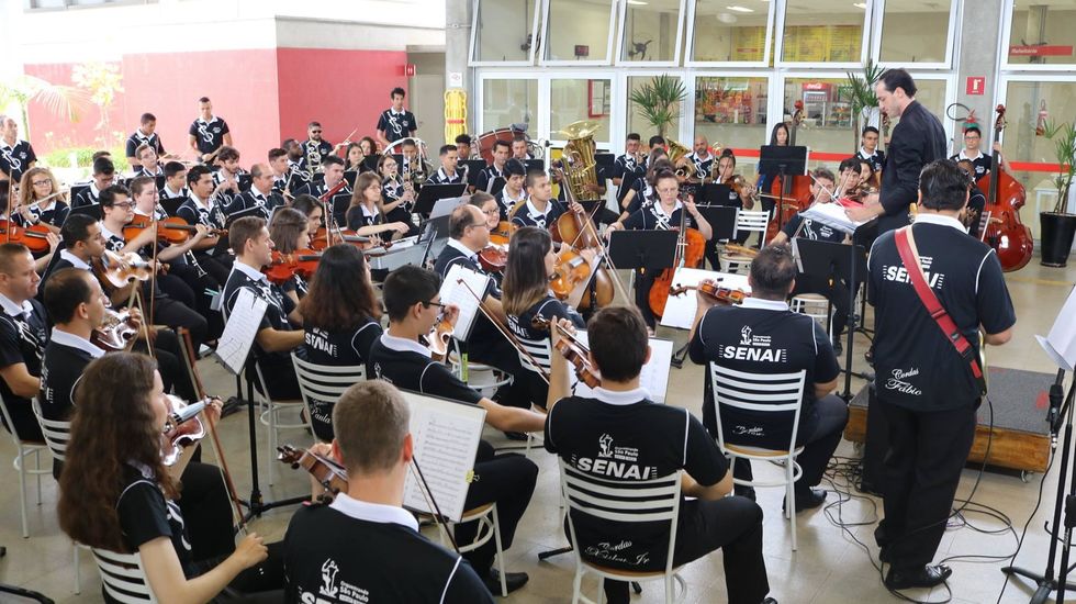 Uma orquestra com juventude e experiência