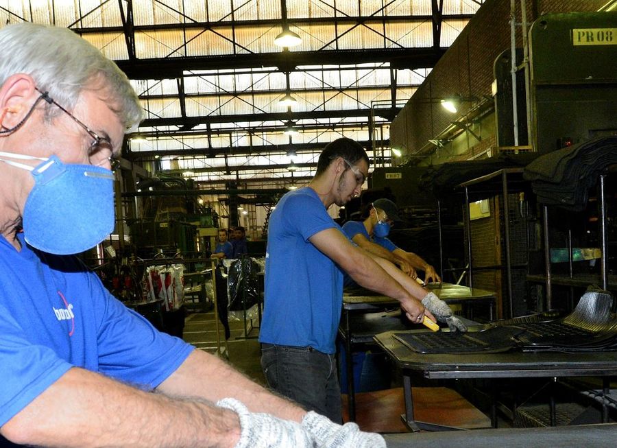 Indústrias da região criam 150 vagas em julho
