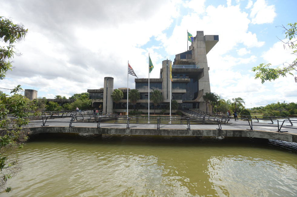 Tribunal de Contas aponta desequilíbrio orçamentário da Câmara e Prefeitura