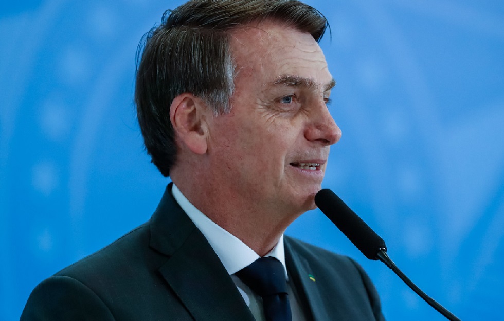 Bolsonaro quer manter vinculação entre salário mínimo e aposentadorias