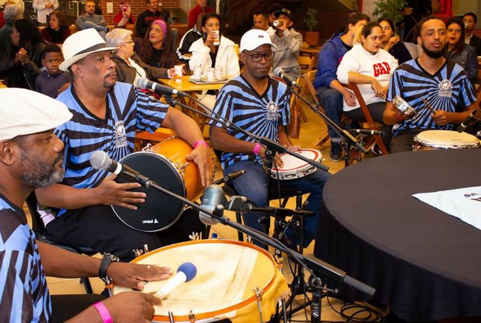 ‘Rodas populares’ traz o grupo Semente do Samba ao Sesc
