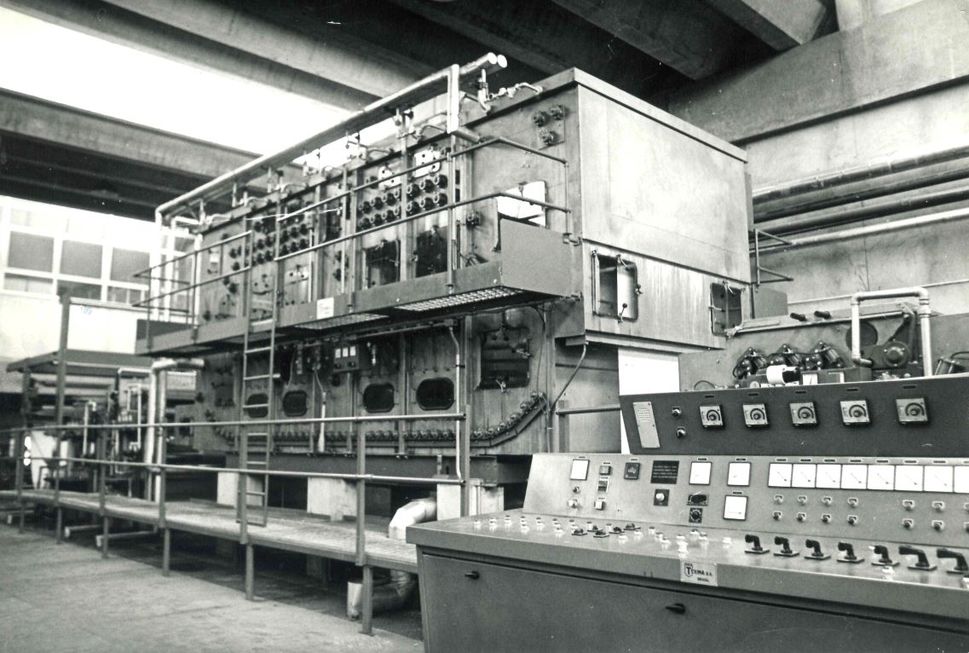 A fábrica tinha modernos equipamentos. Este data de 1984. Crédito da foto: Projeto Memória Jornal Cruzeiro do Sul