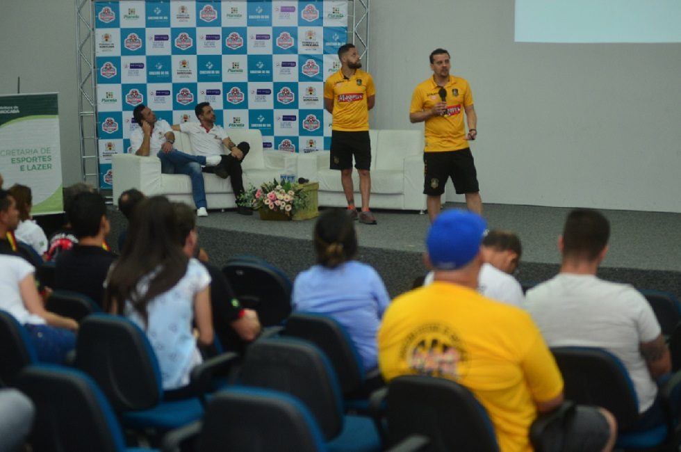Congresso técnico do torneio Cruzeirinho tem palestra e homenagens