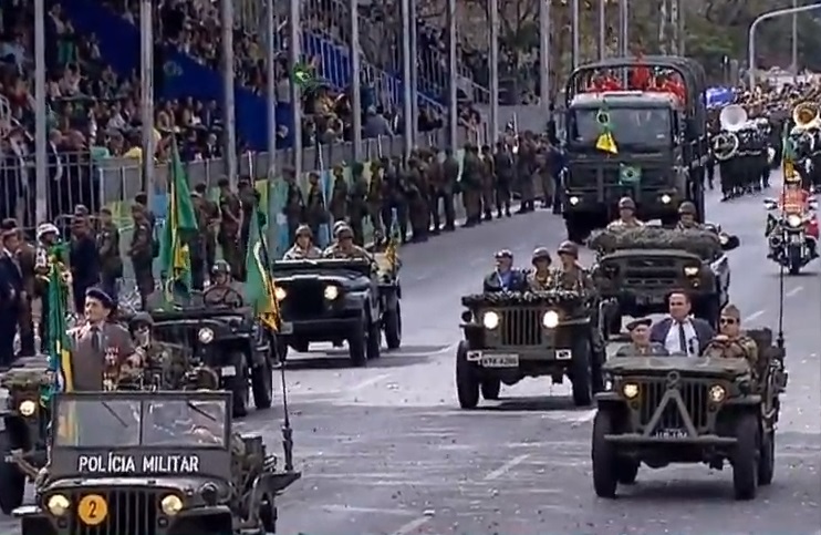 7SET: Desfile cívico-militar é o ponto alto da Semana da Pátria em Brasília  - DefesaNet