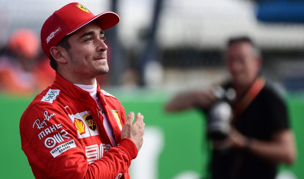 Em treino com final inusitado, Charles Leclerc obtém a pole em Monza