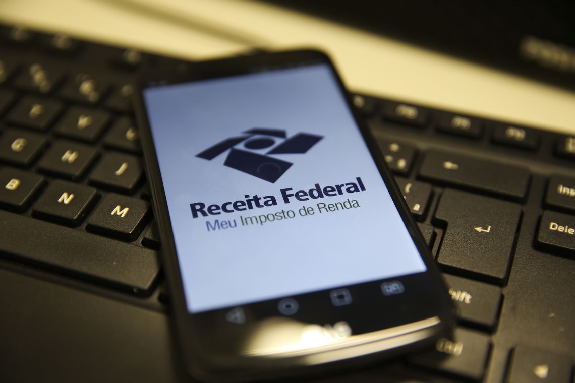 A Advocacia-Geral da União elaborou um parecer a favor do compartilhamento de dados sigilosos da Receita Federal para realização de auditorias e inspeções. Crédito da foto: Marcello Casal JrAgência Brasil