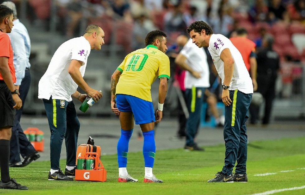 PSG confirma lesão muscular e Neymar vira desfalque por um mês