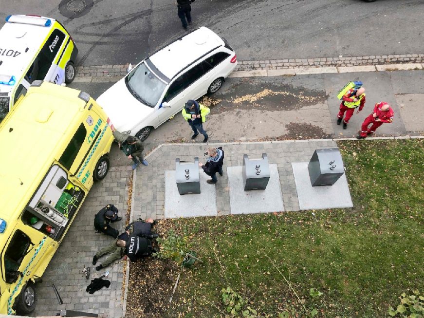 Homem armado rouba ambulância e atropela várias pessoas na Noruega
