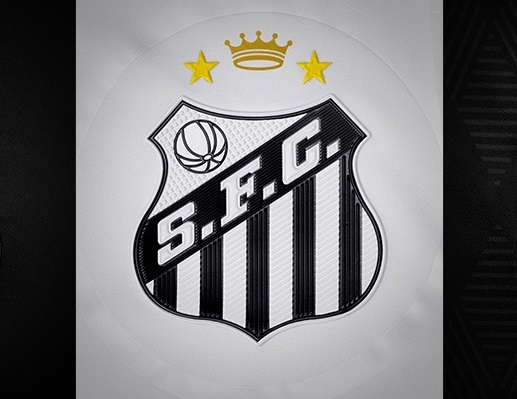 Em homenagem a Pelé, Santos terá coroa sobre o escudo da camisa 10