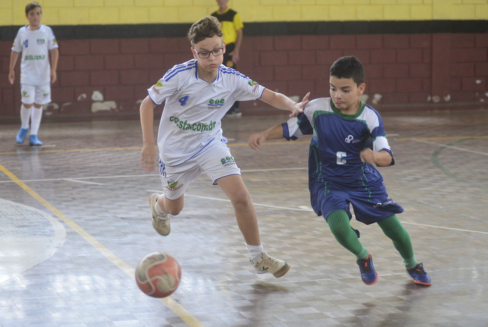 COC Santa Rosália se destaca no futsal