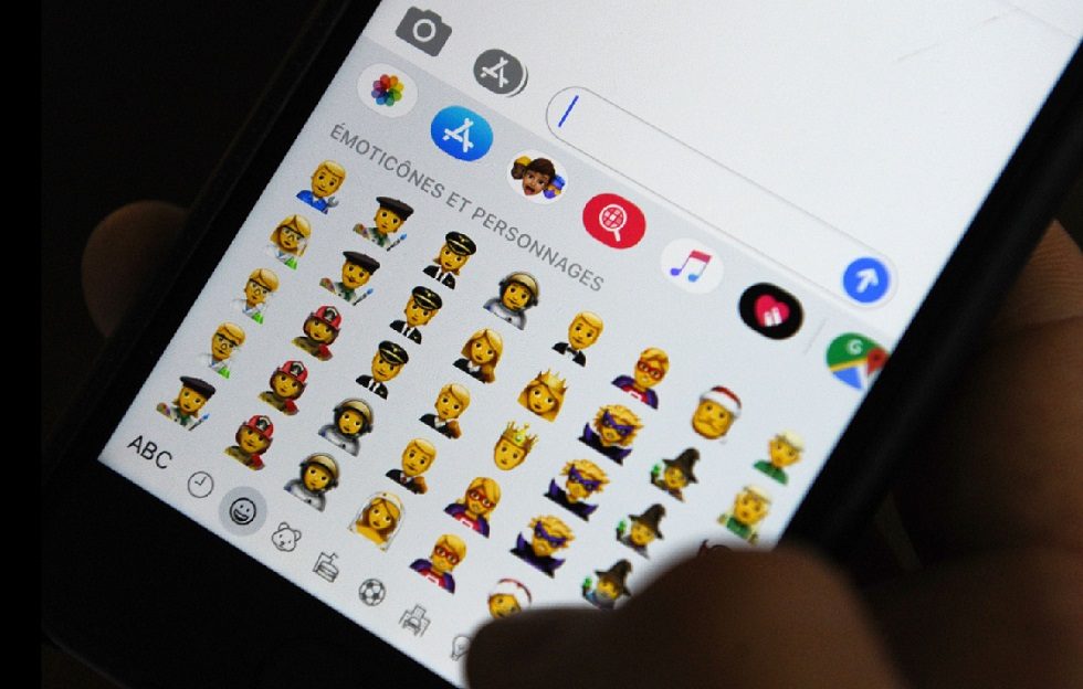 Apple inclui emojis de gênero neutro na atualização de seu sistema