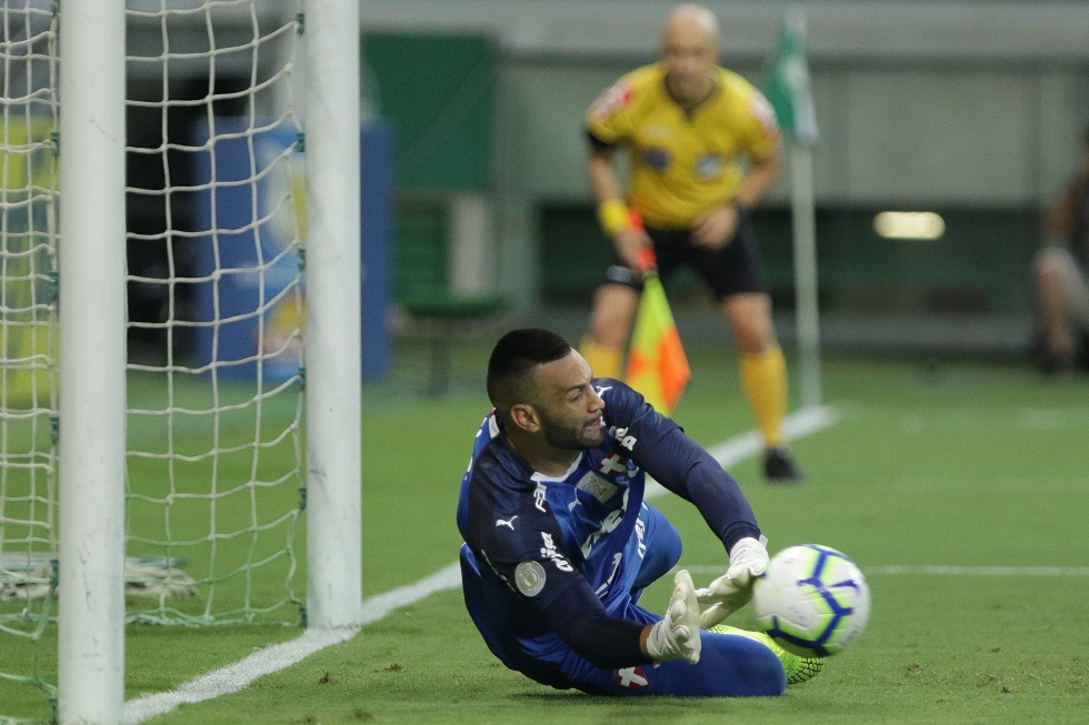 Em noite inspirada de Weverton, Palmeiras derrota o Ceará por 1 a 0