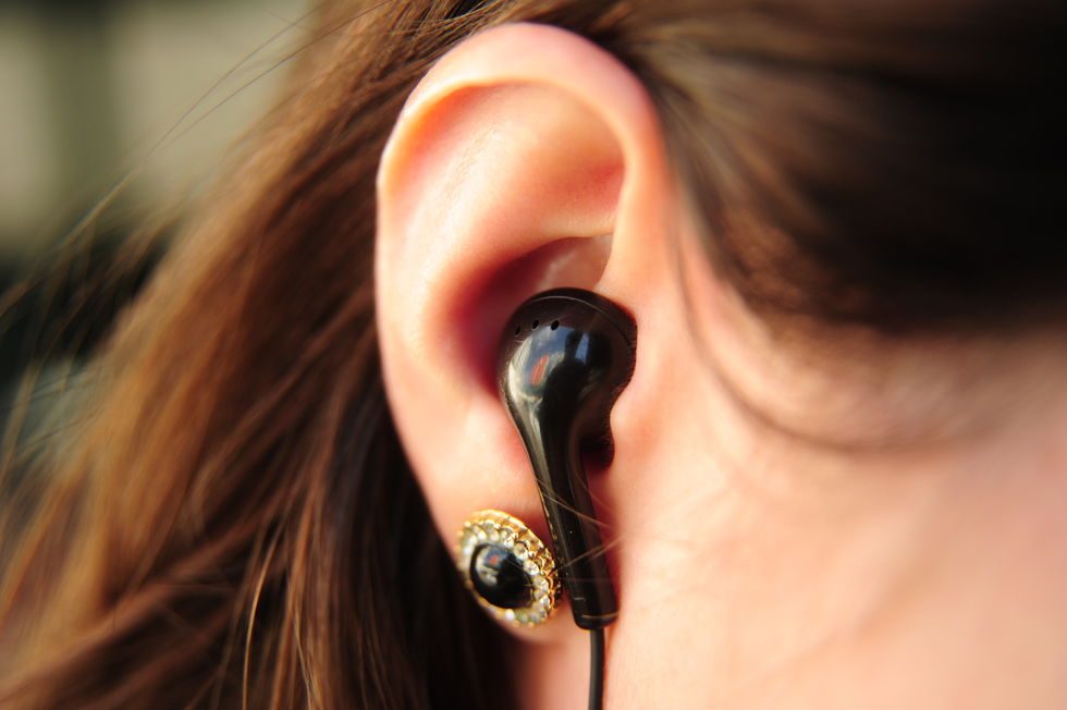 Cuidar da saúde dos ouvidos pode evitar a perda auditiva