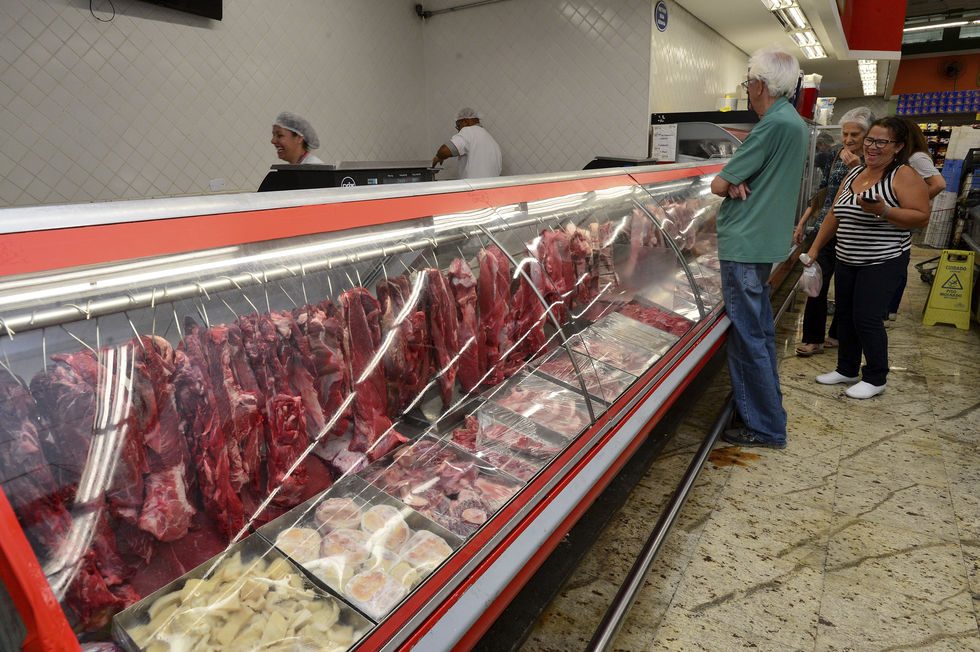 Feijão, carne e frango fazem cesta sorocabana subir 7%