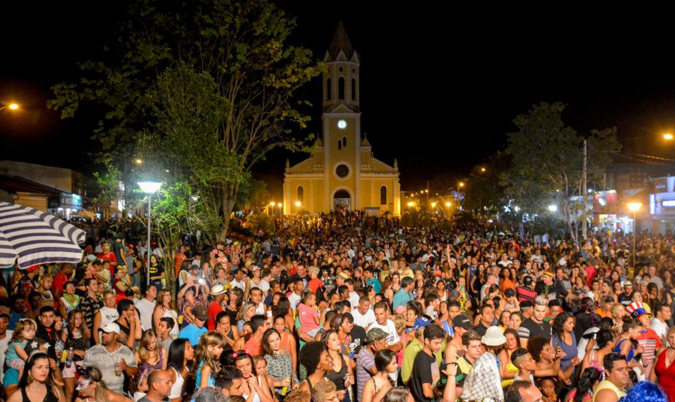 Shows da Virada 2020 em Araçoiaba acontecem na praça Coronel Almeida (praça da Matriz), tradicional ponto de eventos