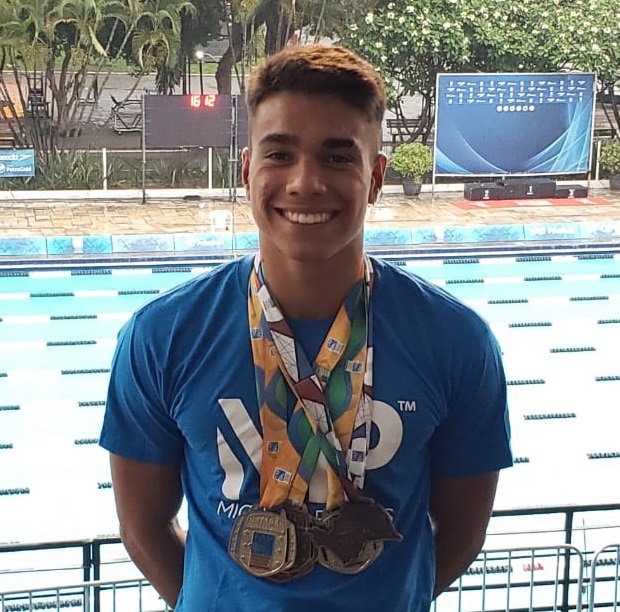 Nadador sorocabano ganha medalhas no Paulista de Natação