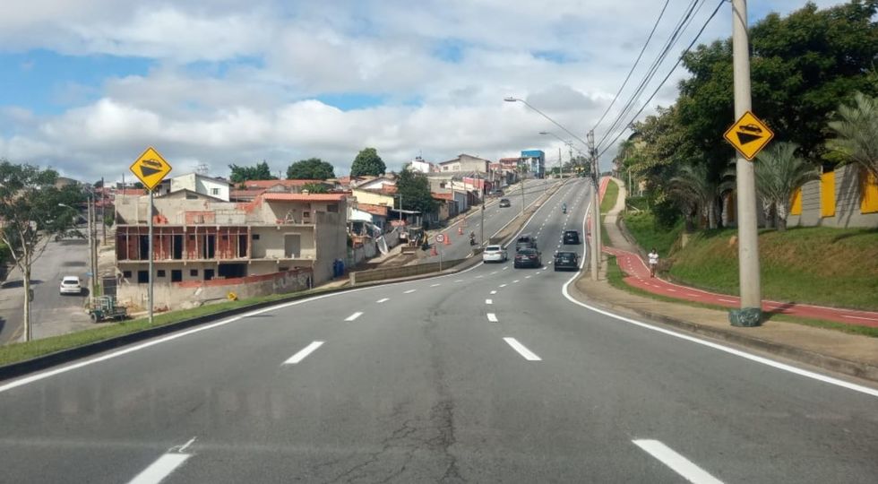 Novos semáforos em operação na Vila Odin