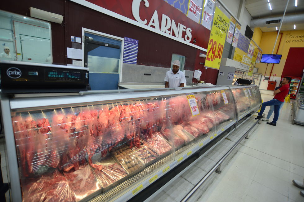 Preço da carne de 1ª baixa e de 2ª sobe, diz pesquisa