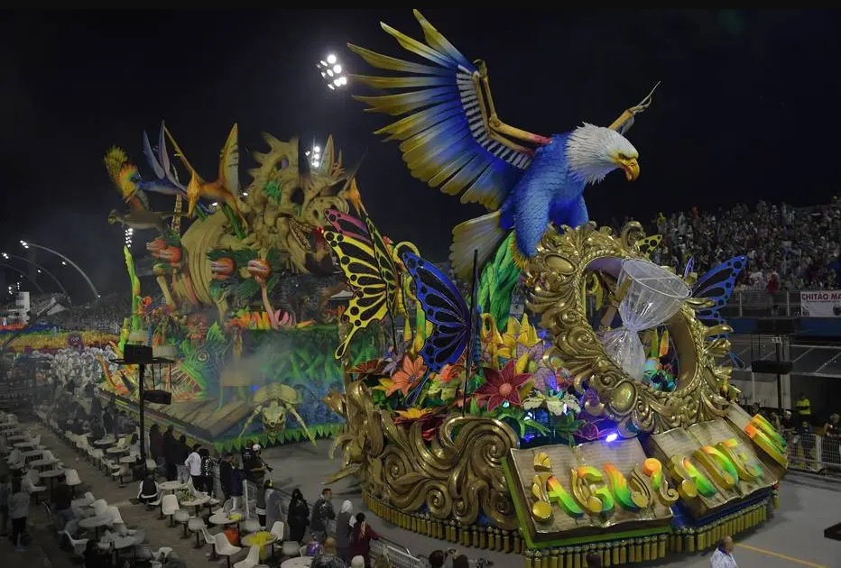 Águia de Ouro ganha carnaval de São Paulo pela primeira vez