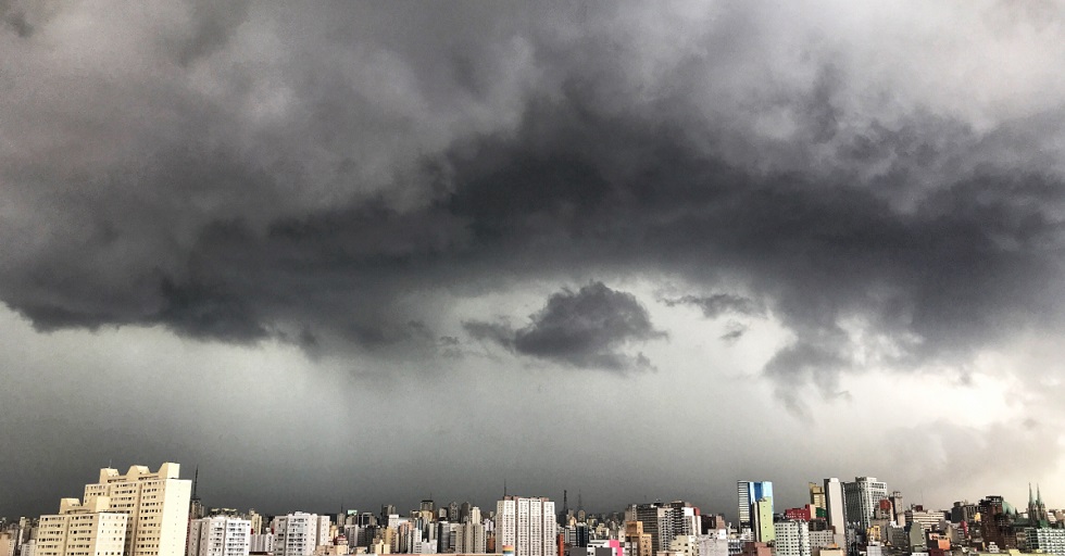 Prefeitura de São Paulo alerta para chuvas fortes nas próximas horas