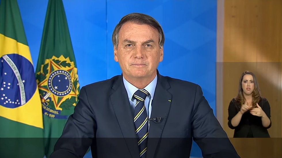 Bolsonaro faz pronunciamento sobre a crise do novo coronavírus