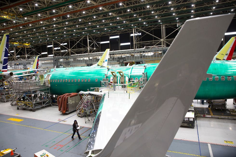 Boeing desiste de parceria com a Embraer