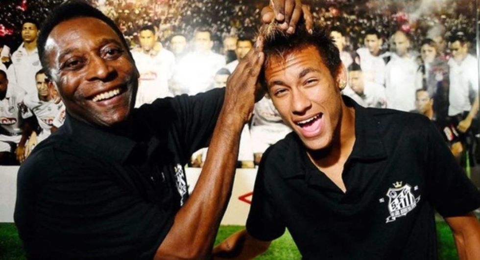 Pelé e Neymar se unem aos torcedores para comemorar