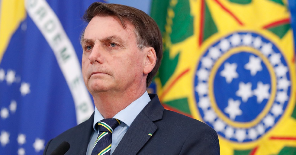 Pesquisa aponta Bolsonaro como favorito a 2022