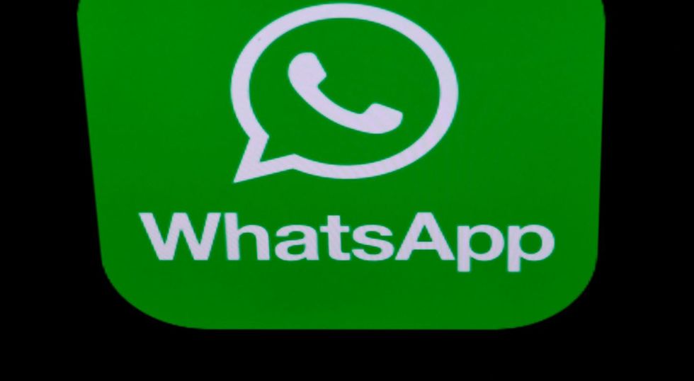 BC determina suspensão de WhatsApp para pagamentos