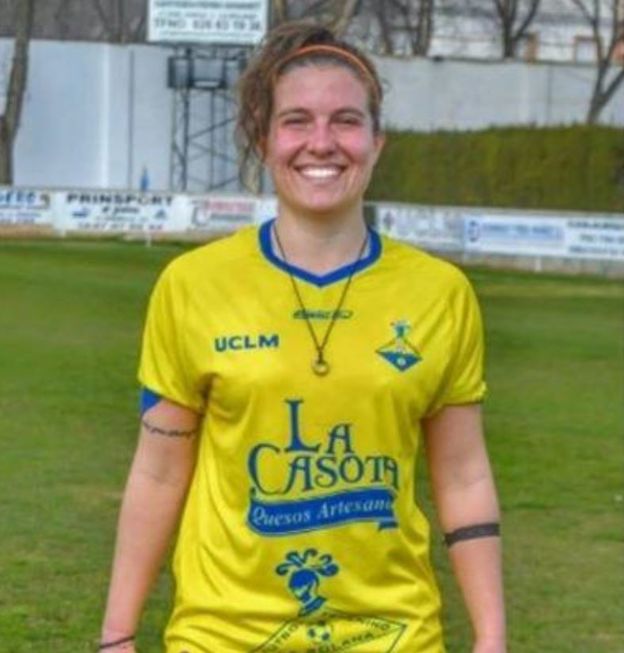 Brasileira recorre a vaquinha para deixar Espanha