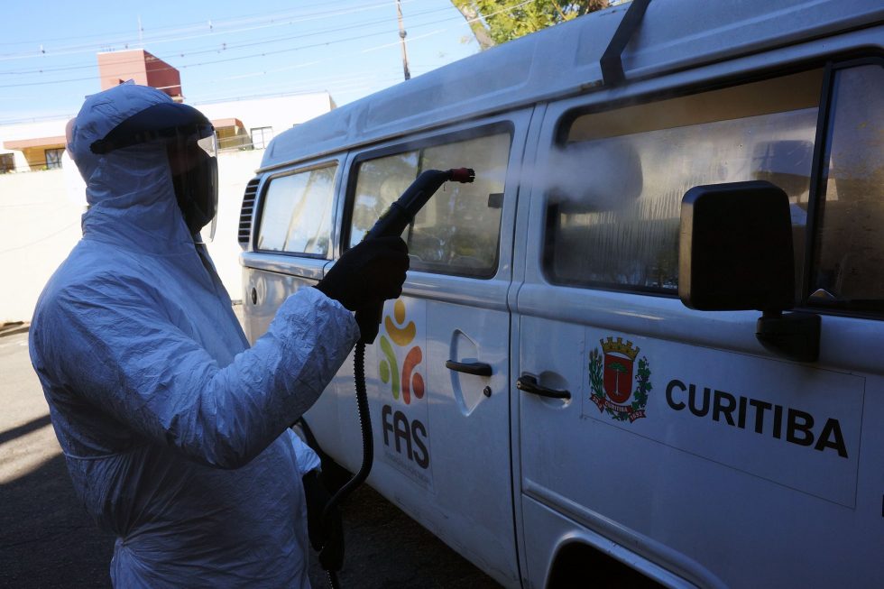 Aumento de casos de coronavírus leva Paraná a estudar lockdown