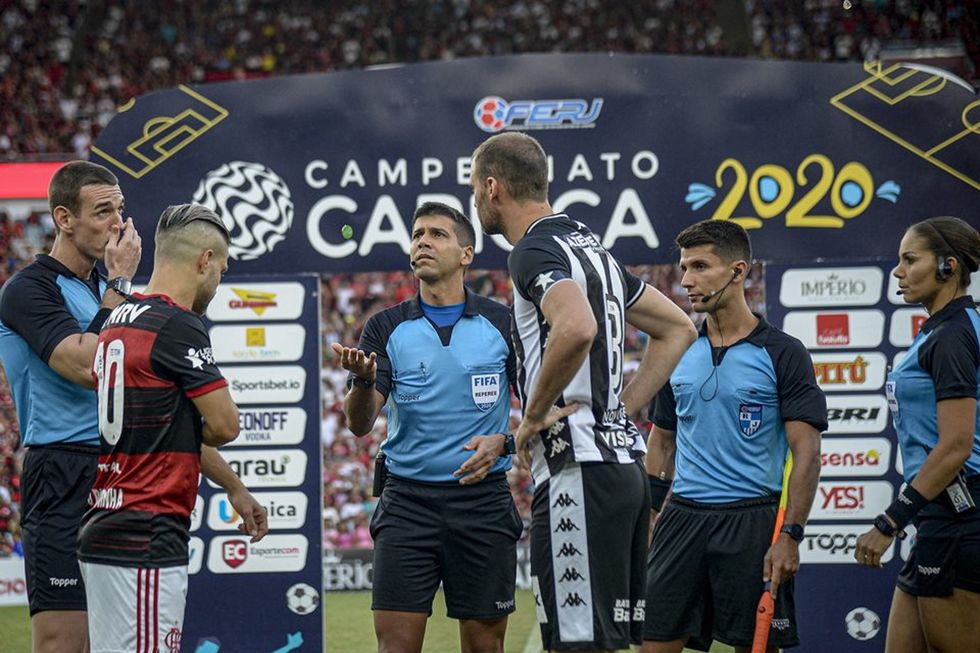 Rio sai na frente