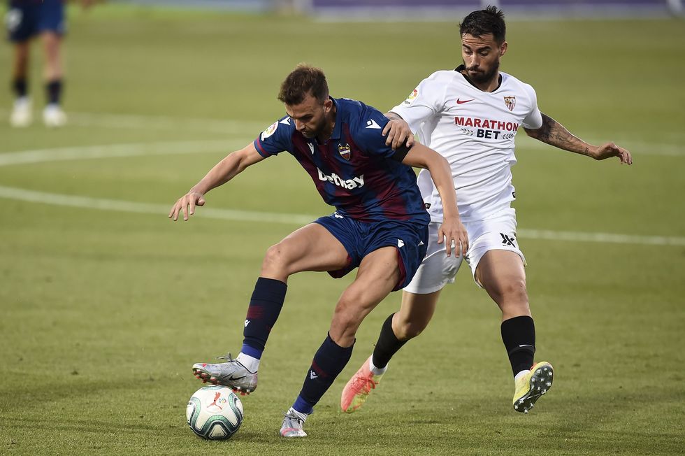 Sevilla e Betis deixam vitória escapar nos minutos finais