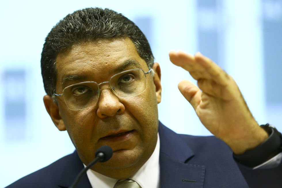Mansueto: déficit pode passar de R$ 800 bi