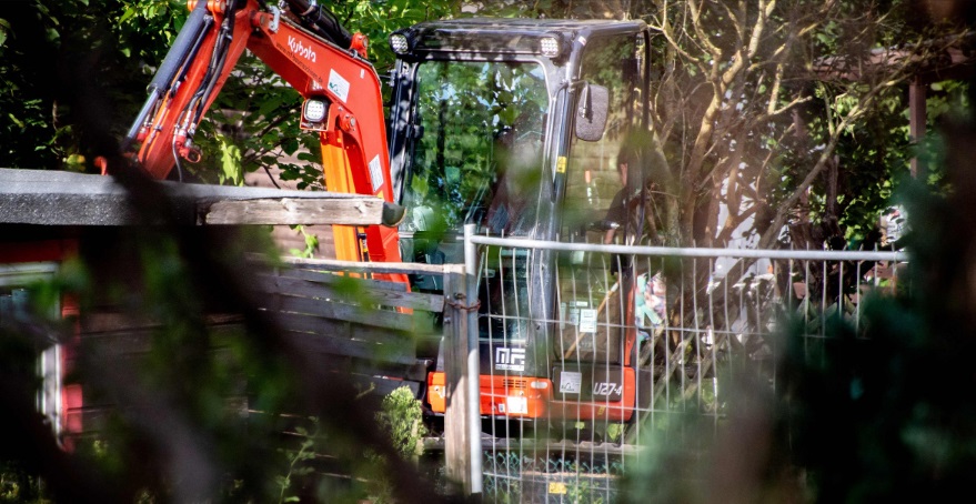 Polícia alemã realiza escavações em cidade de suspeito de matar Maddie McCann