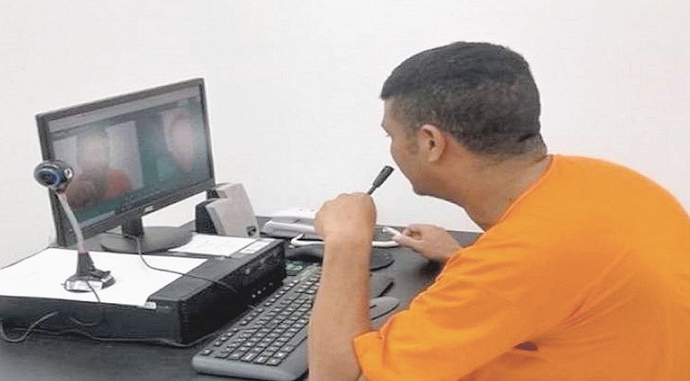 Detentos já podem receber visitas virtuais de parentes