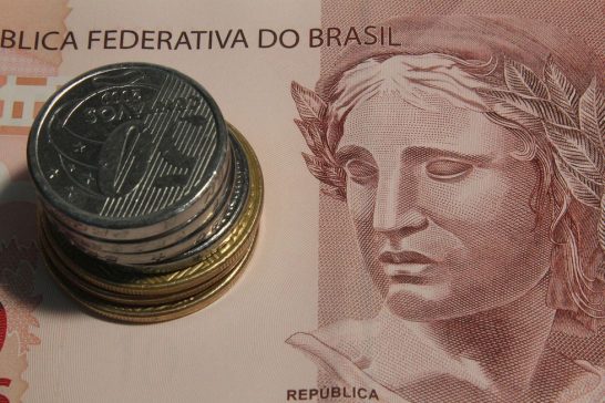 Auxílio emergencial injetou R$ 151 bilhões no comércio