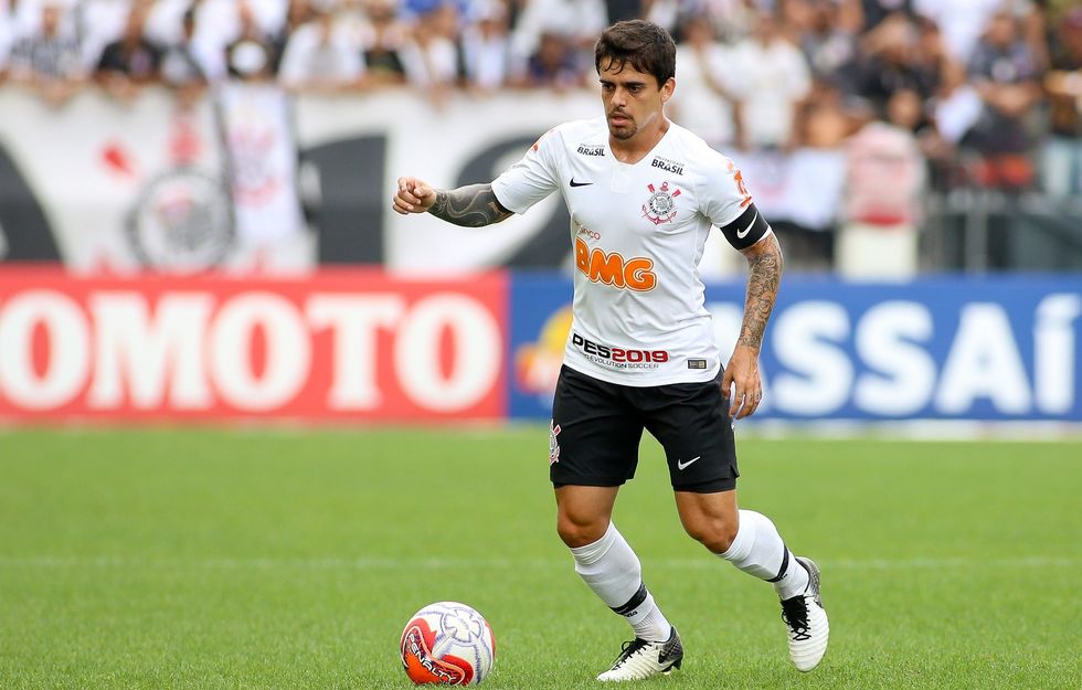 Motivado por arena, Corinthians visita o Goiás