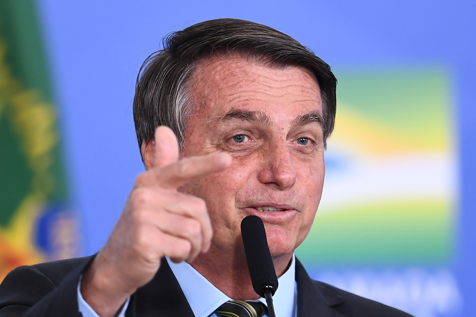 Com desfile cancelado, Bolsonaro falará na TV