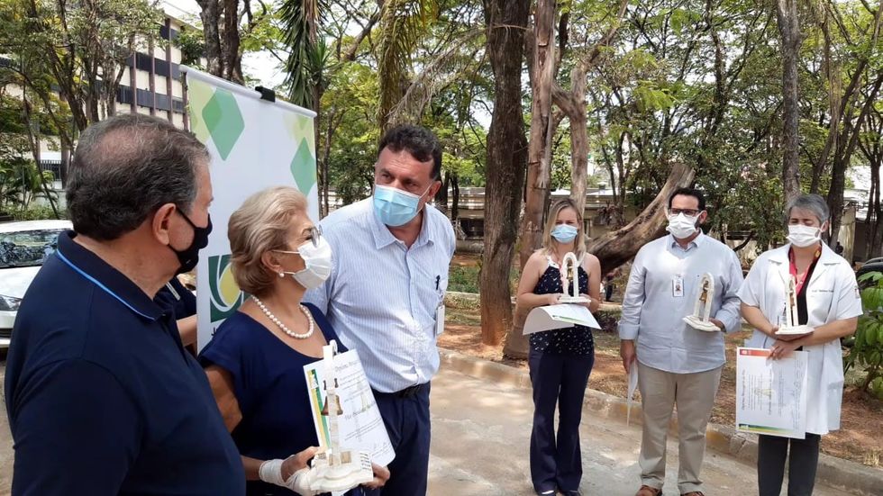 Associação Comercial faz homenagem a profissionais da saúde